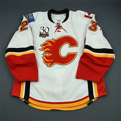 Eric Nystrom - Calgary Flames - White Set 3 w/ 30th Anniversary Patch