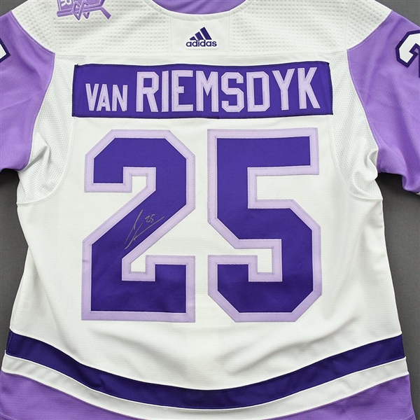 James van Riemsdyk - Warm-Up Worn Hockey Fights Cancer Autographed Jersey - November 18, 2021