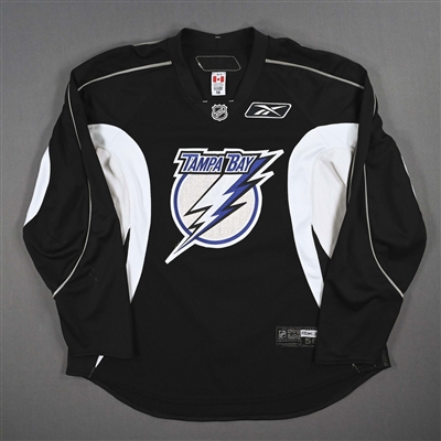 Victor Hedman - Tampa Bay Lightning - Black Practice Jersey -2009-10 NHL Season